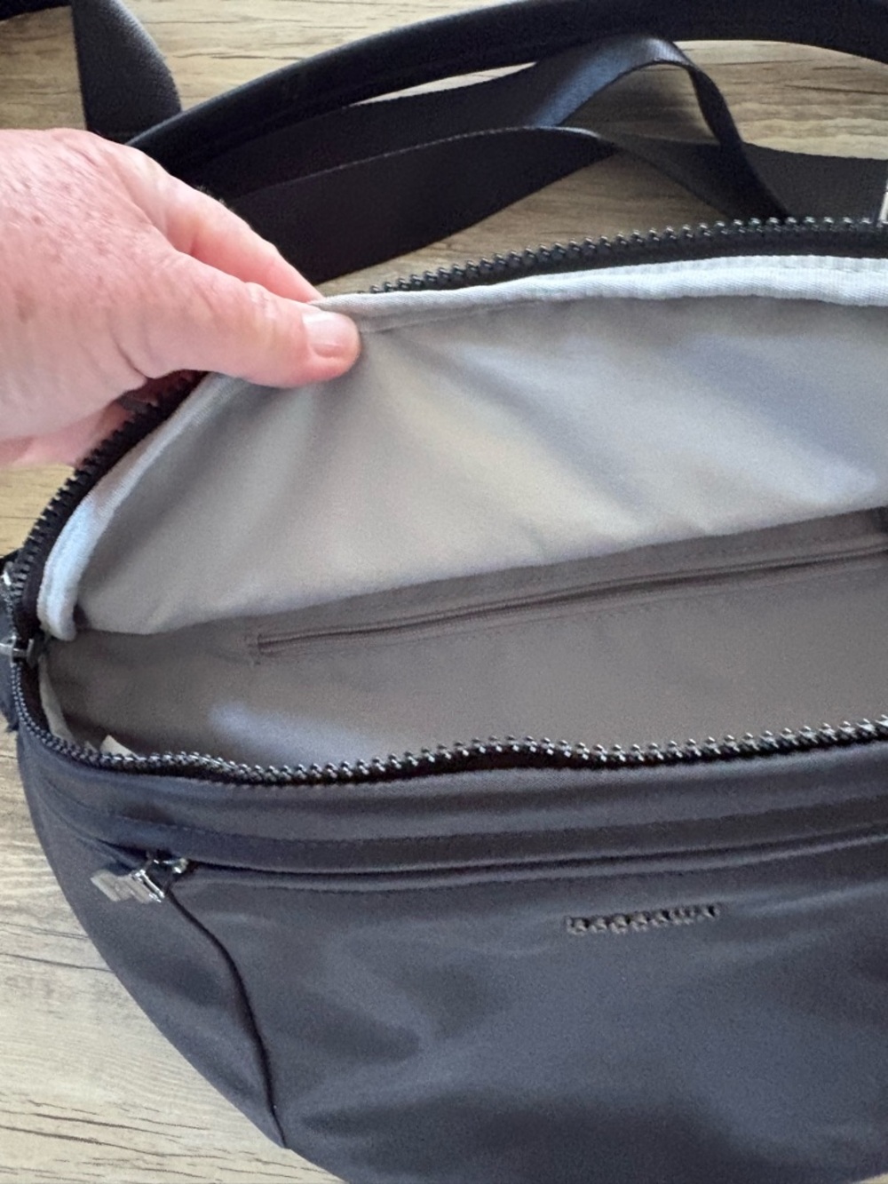 BAGGALLINI NEW WO TAGS STANTON CROSSBODY SLING - Picture 5 of 6